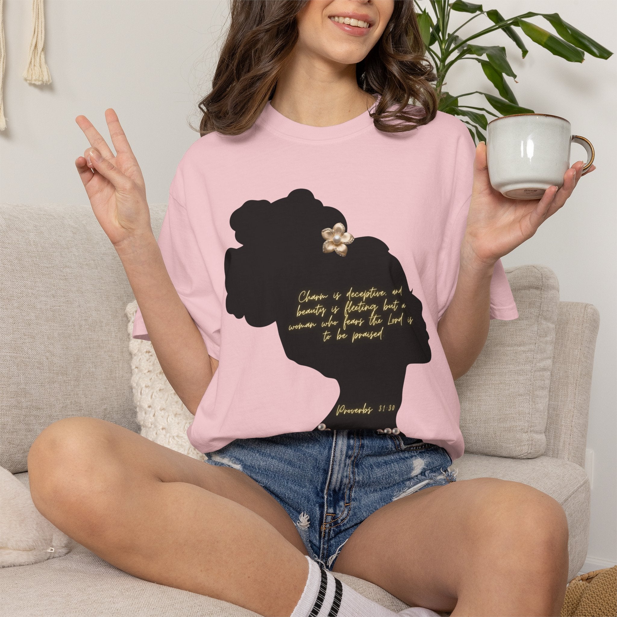 Proverbs 31:30 Pearls - T-Shirt