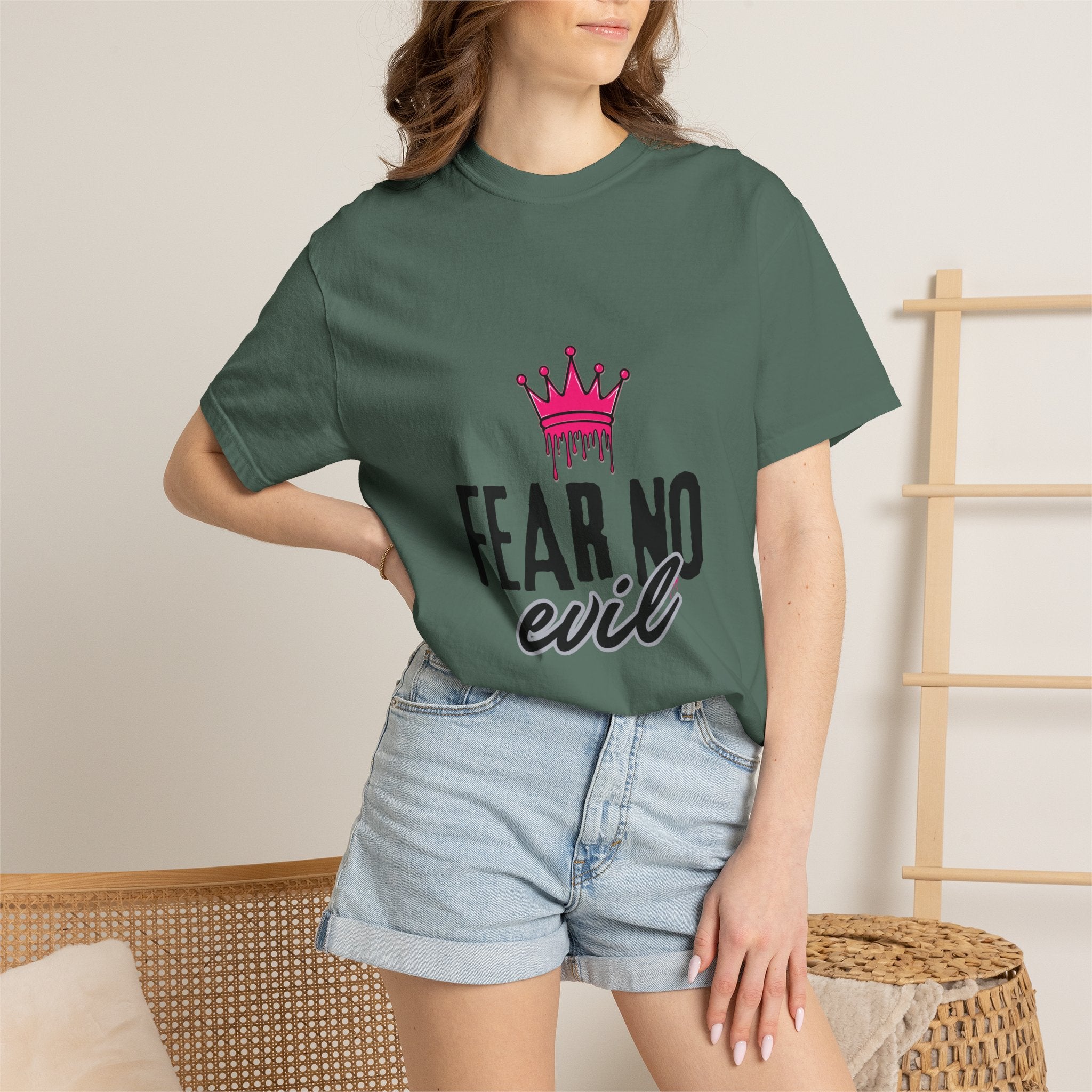 'Fear No Evil' Crown Pink
